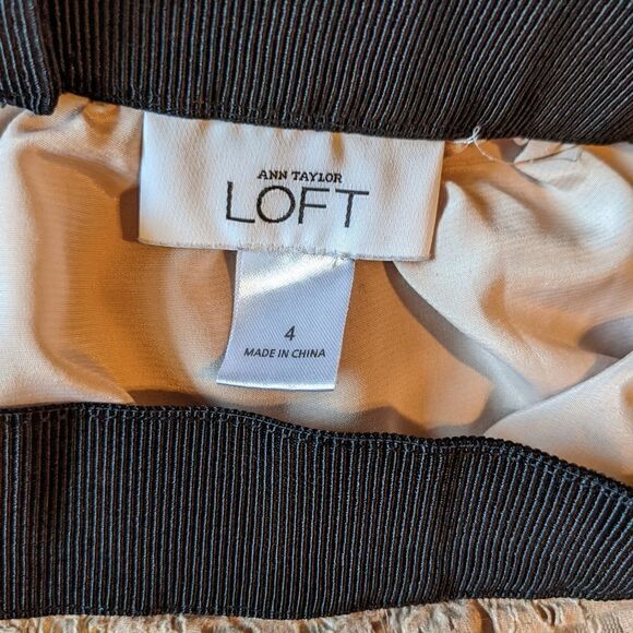 Ann Taylor Loft Lace Skirt Size 4 - Picture 2 of 3